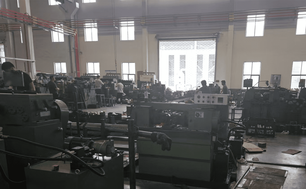 "Industrial thread rolling machine for manufacturing high-strength fasteners from specialized alloys like Inconel and Duplex stainless steel
